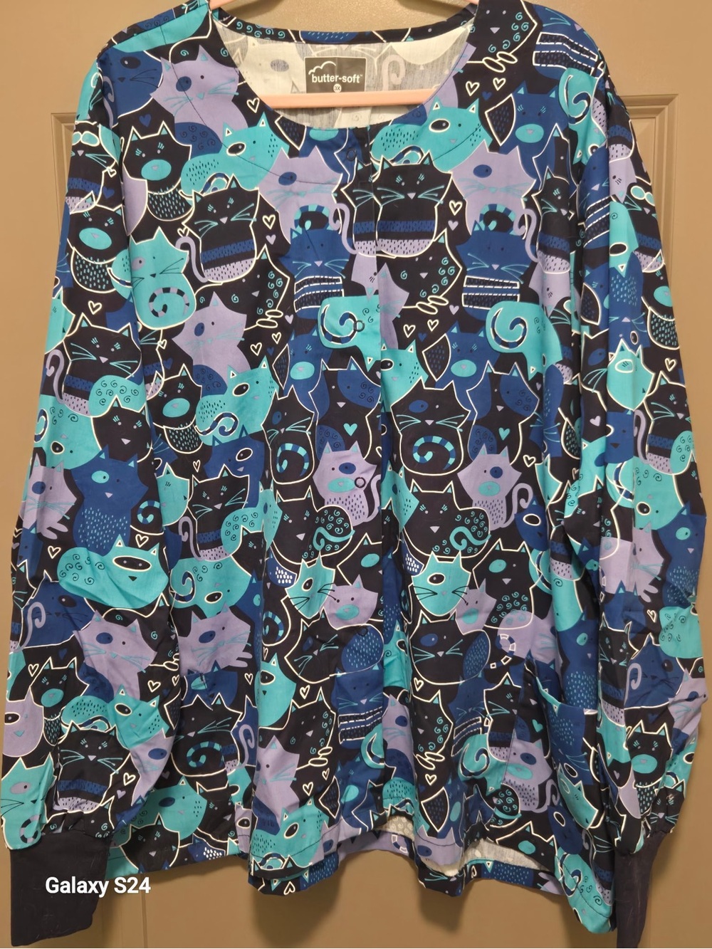 Butter-Soft Women's Blue Teal Cat Print Scrub Jacket